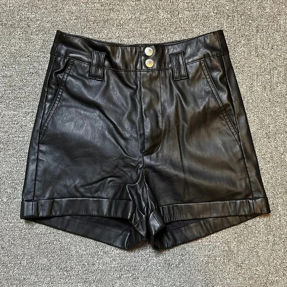 Bershka High Waisted Faux Leather Shorts in Black Size US Small - Picture 1 of 7